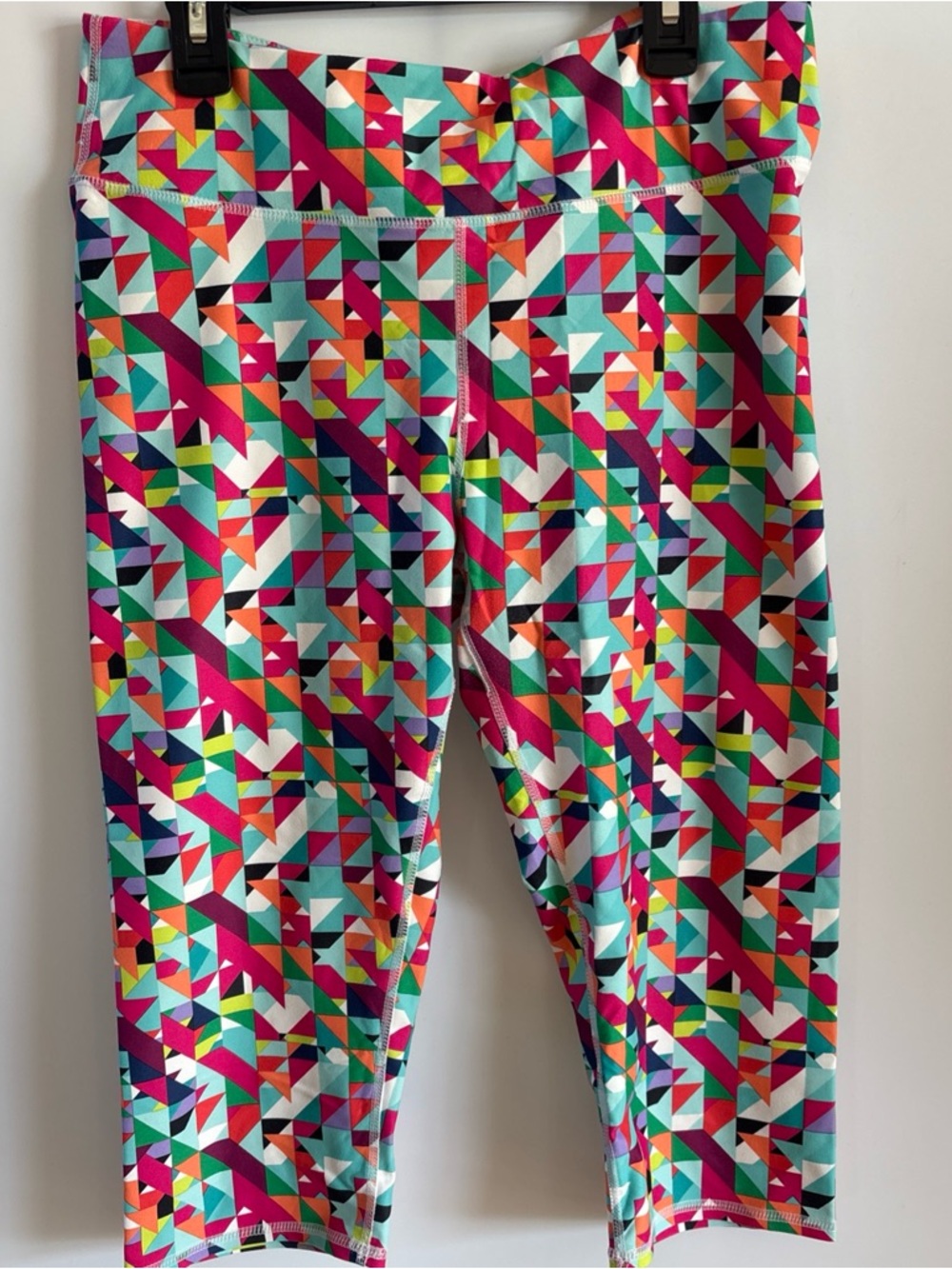 Fabletics Women's Geometric Bright Color Cropped Leggings, Large